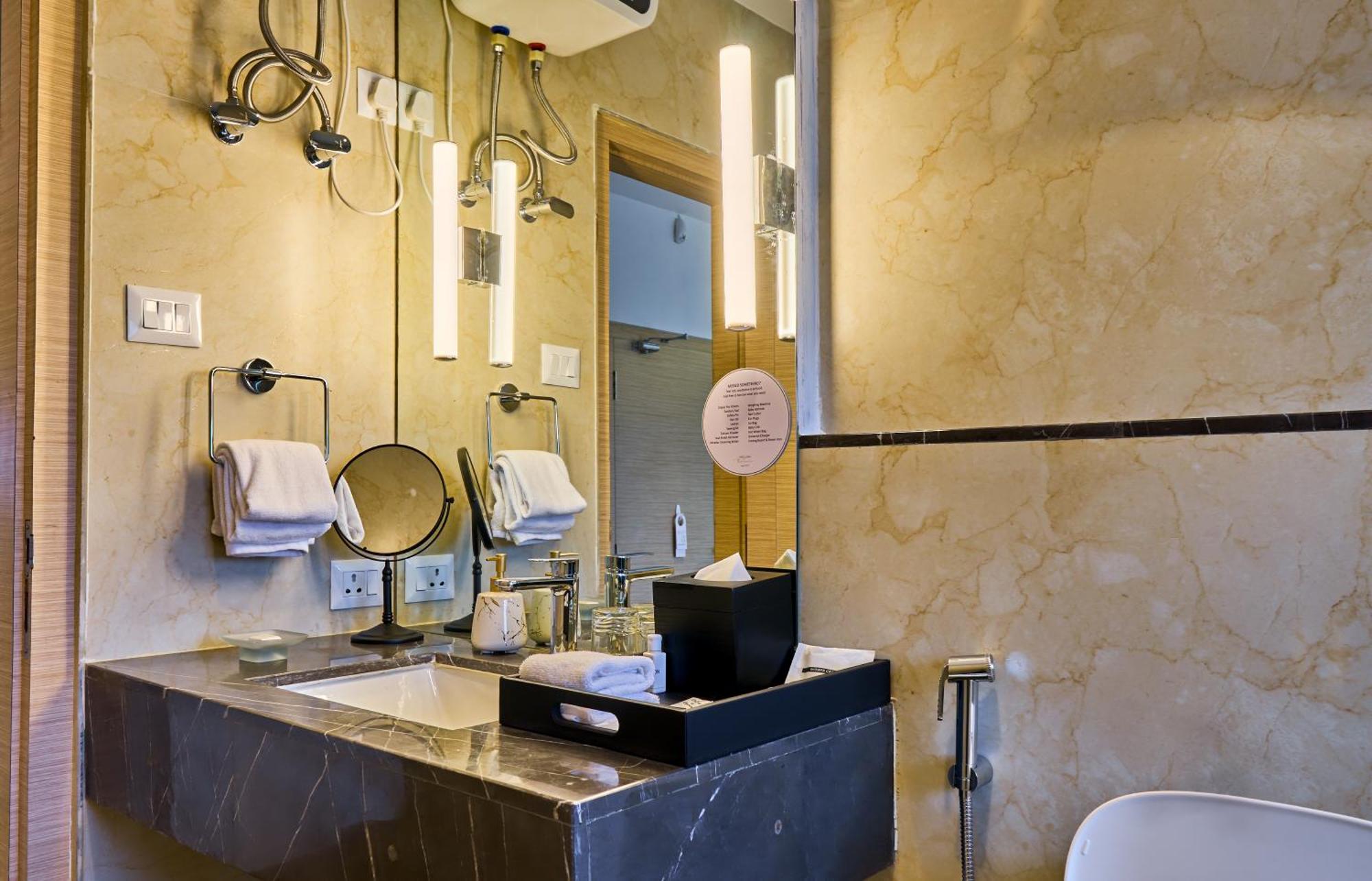 Shulem Boutique Hotel Dimāpur المظهر الخارجي الصورة