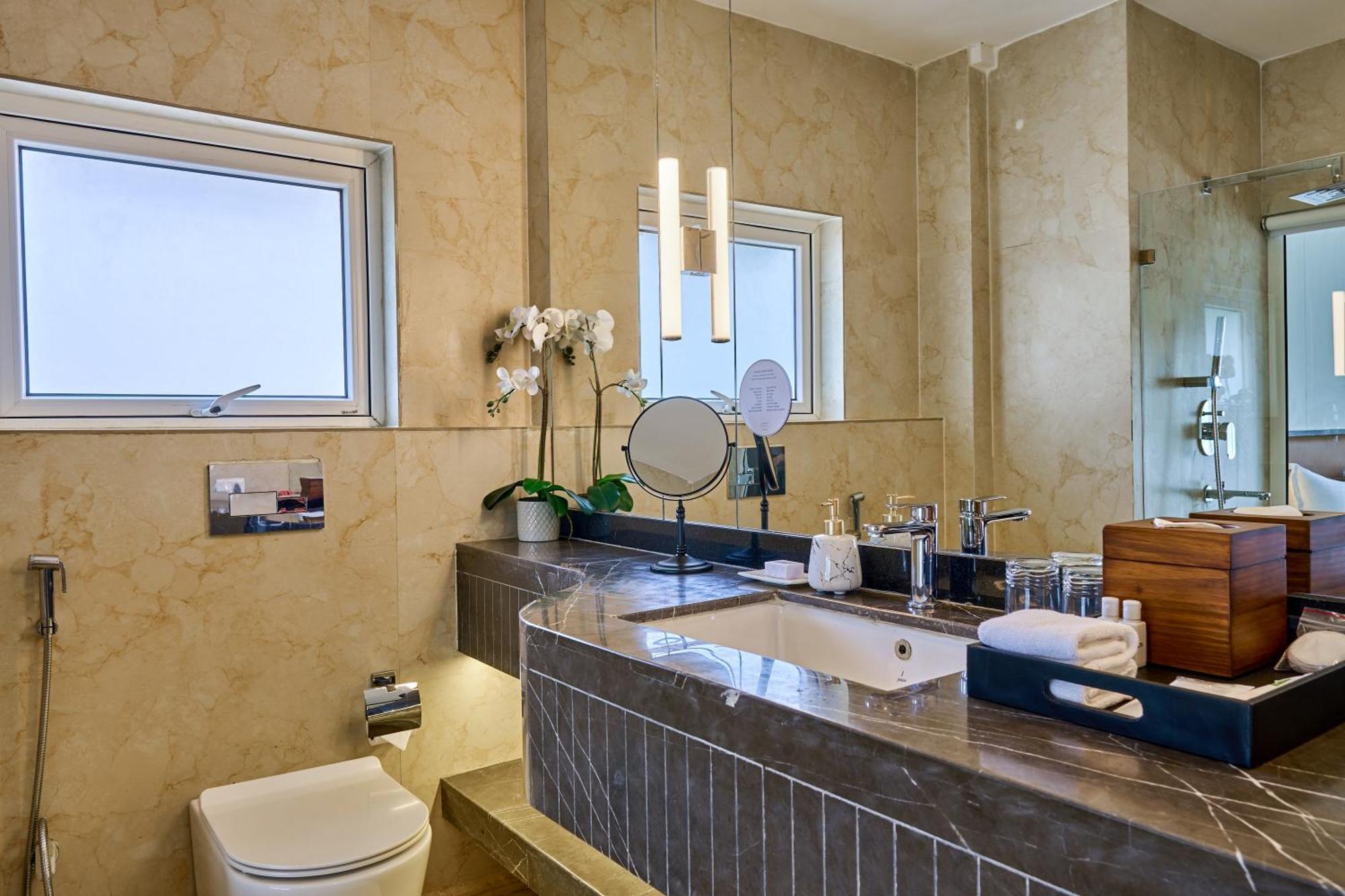 Shulem Boutique Hotel Dimāpur المظهر الخارجي الصورة